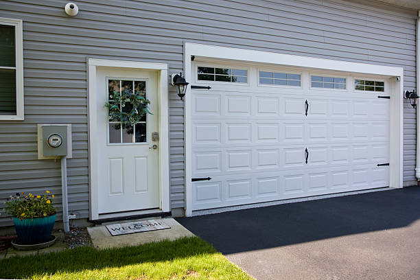 24/7 Emergency Garage Door Panel Replacement experts in McGovern, PA